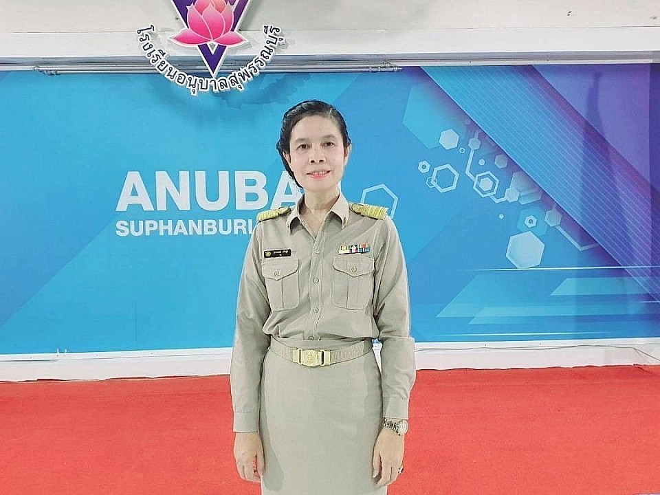 คุณครูวัชราภรณ์ เพ็งสุข